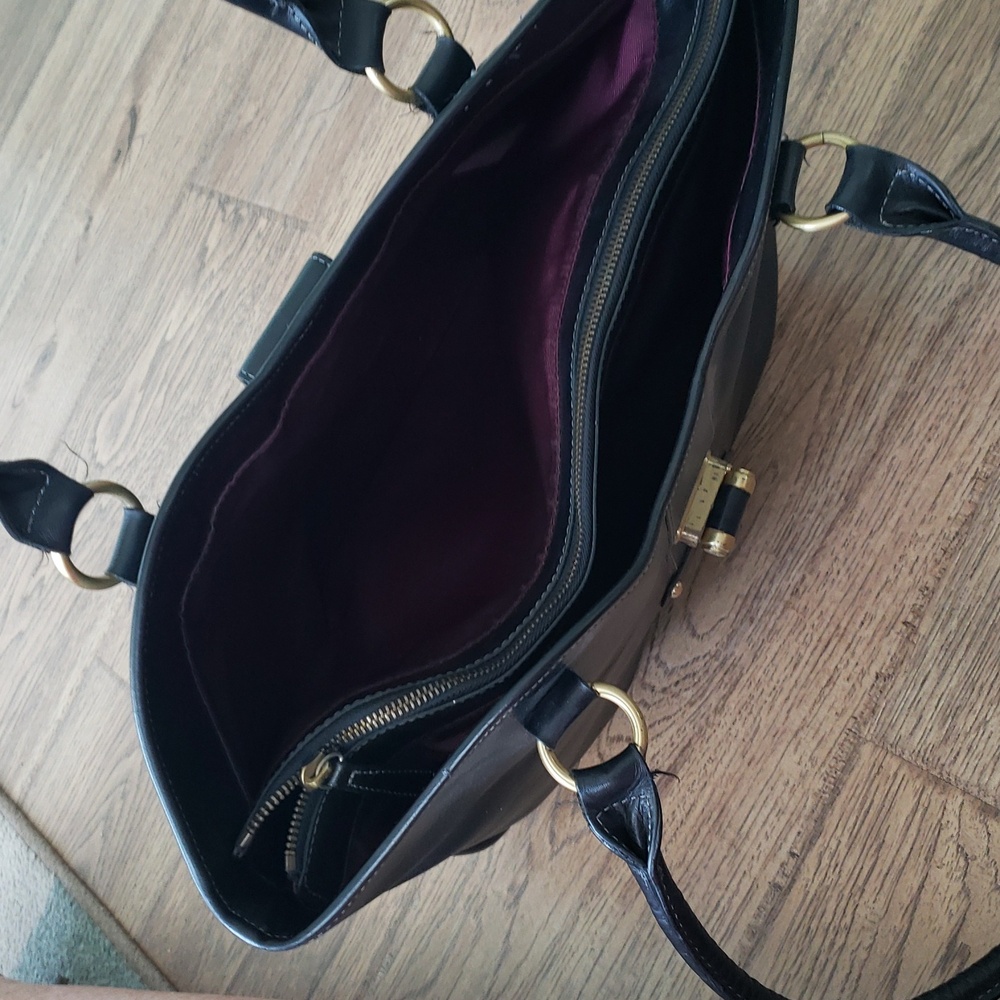 Etienne Aigner Large Leather - Picture 9 of 12